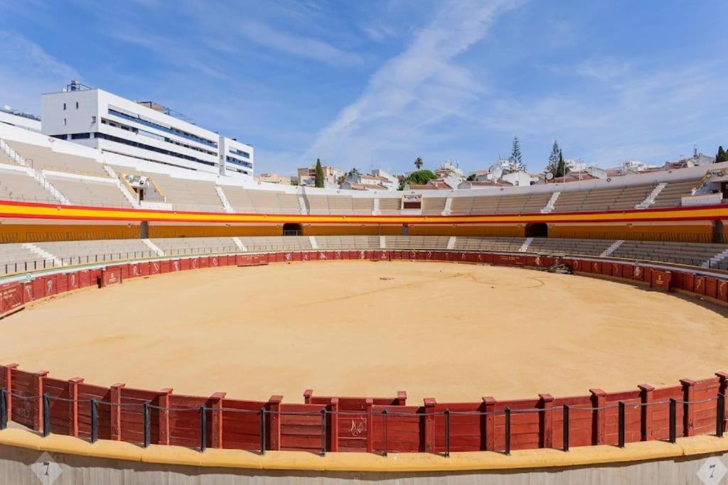 Appartamento Vista Al Faro Estepona Esterno foto