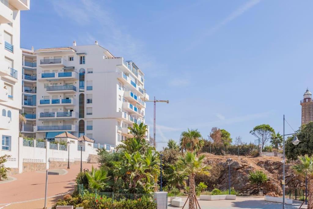Appartamento Vista Al Faro Estepona Esterno foto