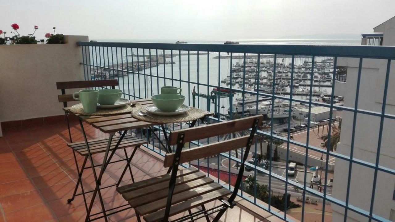 Appartamento Vista Al Faro Estepona Esterno foto